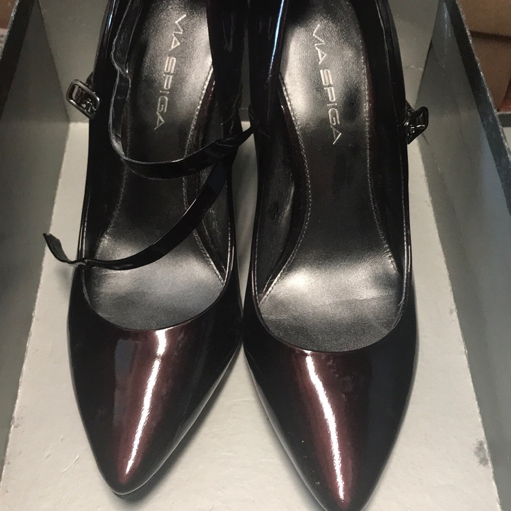 Red parent Via Spiga heels